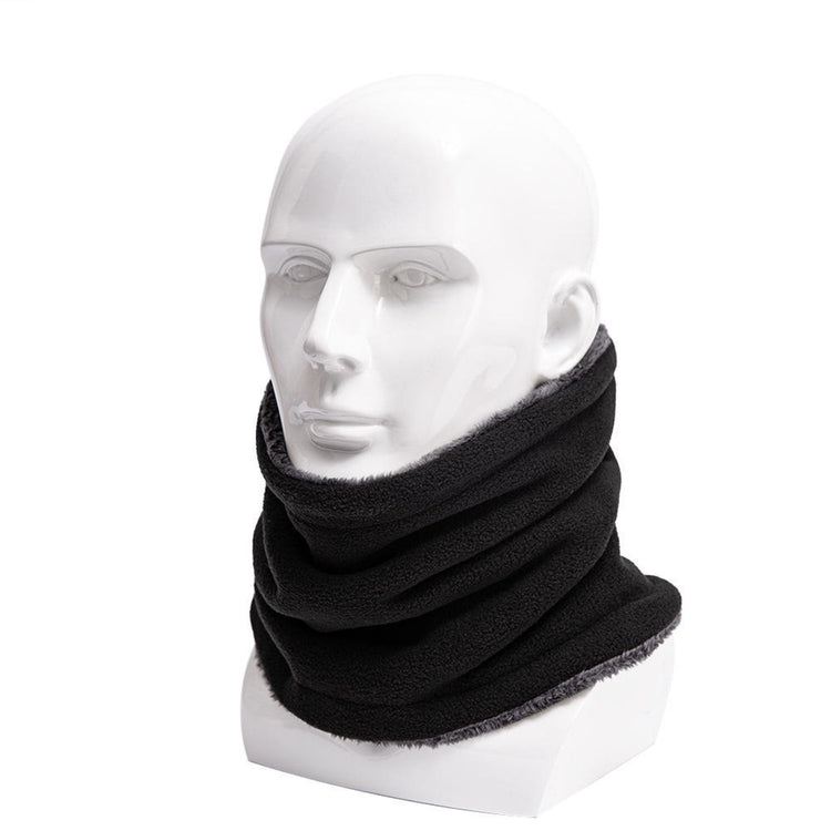 Varm polar fleece halsedisse med snørejustering brugt til cykling i frostvejr.